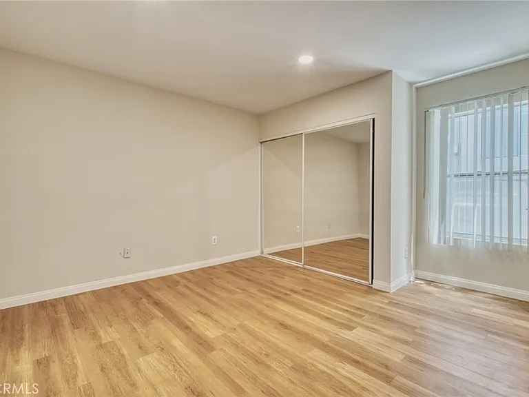 4546 Murietta Ave #105 — Photo 13
