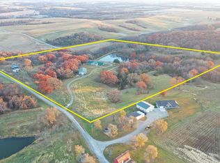 22566 E 247th Ln, Ridgeway, MO 64481