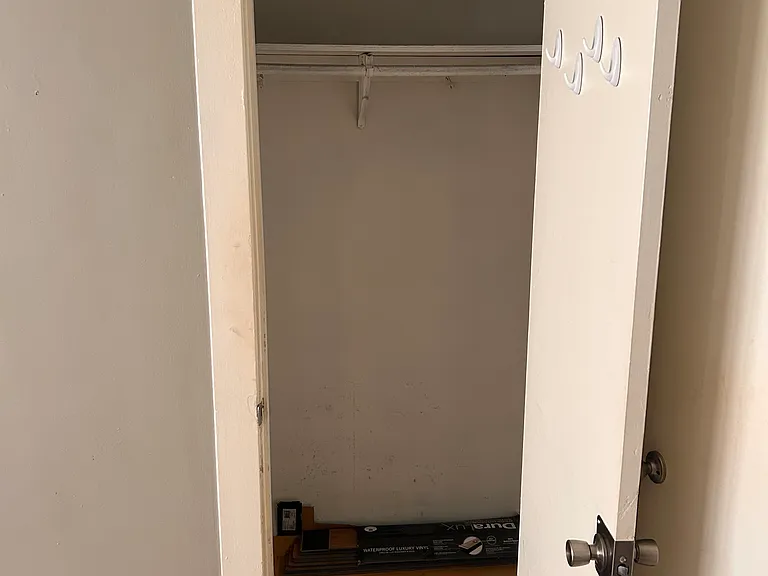2404 Jackson Ave — Photo 19