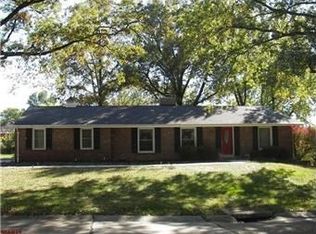 754 Oak Valley Dr, Saint Louis, MO