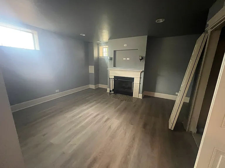 4956 S Vincennes Ave #1W — Photo 7