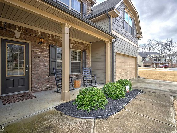 4th image of 5445 Hopewell Manor Dr