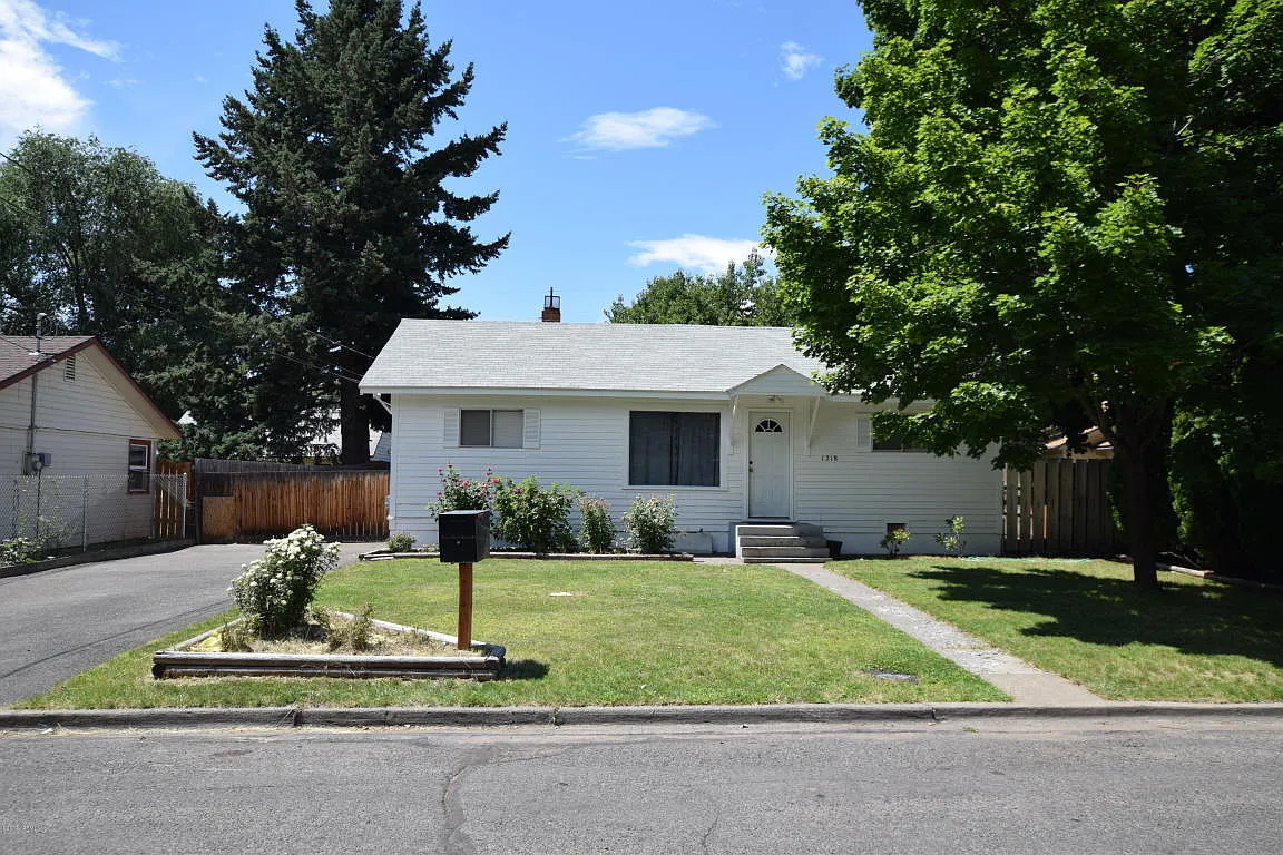 1218 S 15th Ave photo 1
