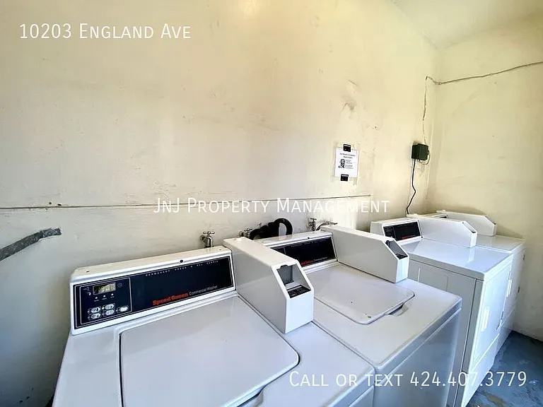 10203 England Ave — Photo 11