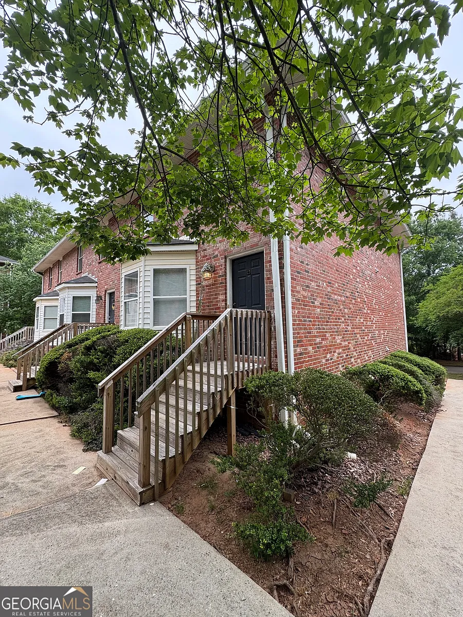 Building Photo - 1850 Cedar Shoals Dr #C3