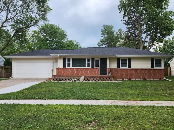 1702 Clark Ave, Ames, IA 50010