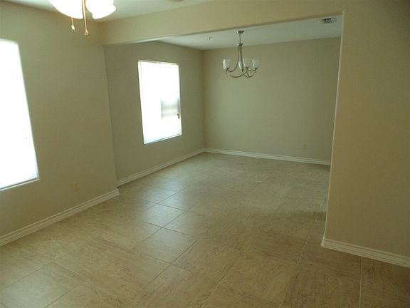 2nd image of 408 Shiloh Dr #103