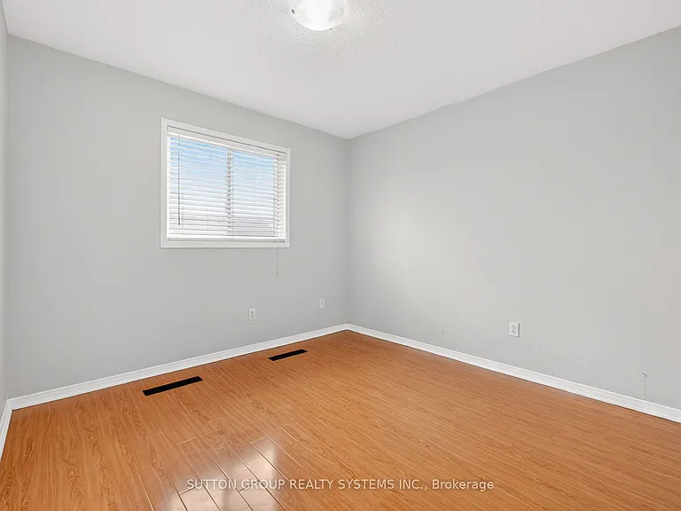 6556 Opera Glass Cres S — Photo 26