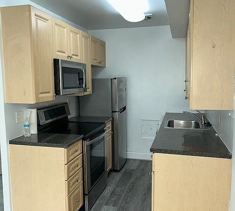 3rd image of 1005 Chillum Rd APT 110