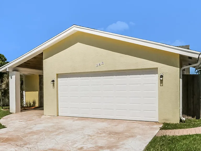 147 Viscaya Ave — Photo 4