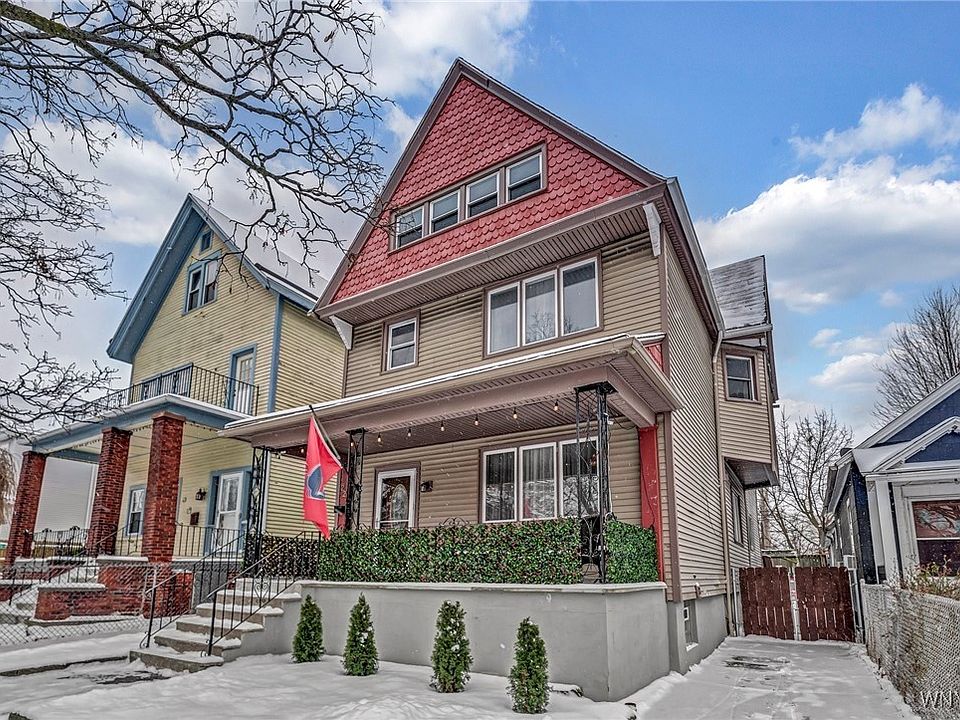 1st image of 223 Pennsylvania St