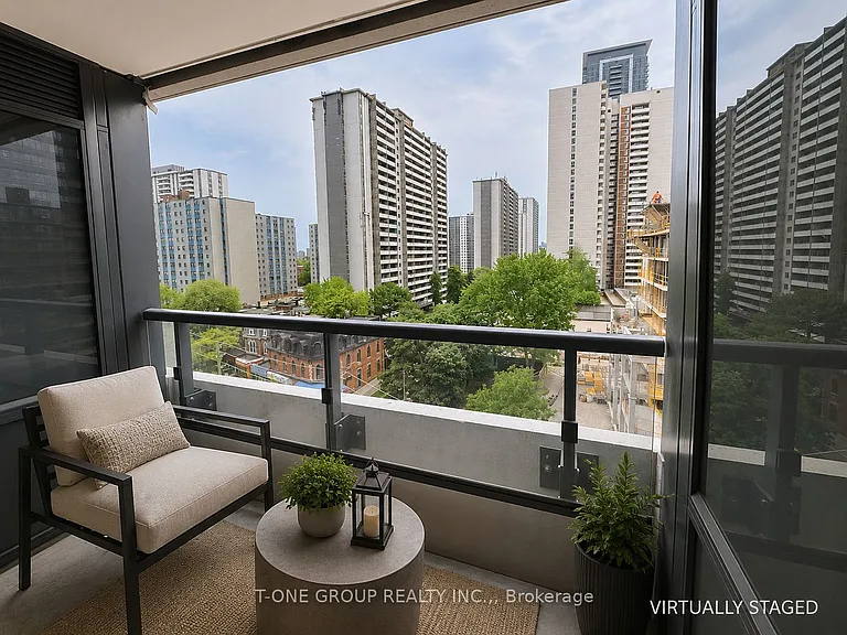 609 Sherbourne St #711 — Photo 9