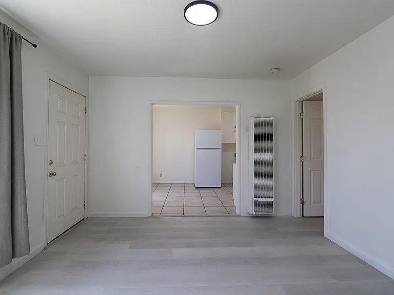 116 S Halcyon Rd — Photo 3