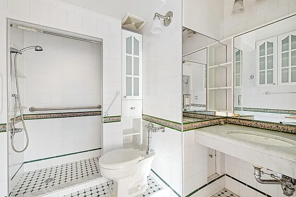 Sold by Compass | media 13