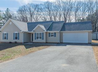 358 Carriage Ln, Linwood, NC 27299