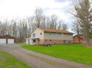 5273 Comstock Rd, Brewerton, NY 13029