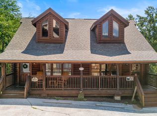 350 Big Bear Way, Pigeon Forge, TN 37863