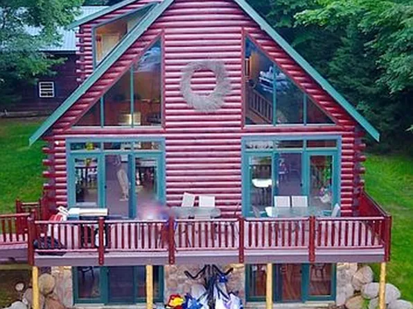 507 S Shore Rd, Old Forge, NY 13420