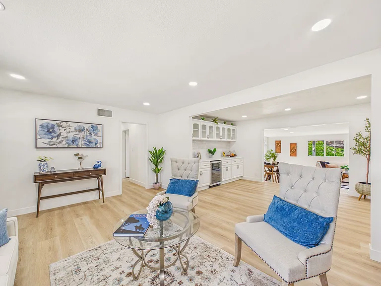 7425 Brighton Dr — Photo 19