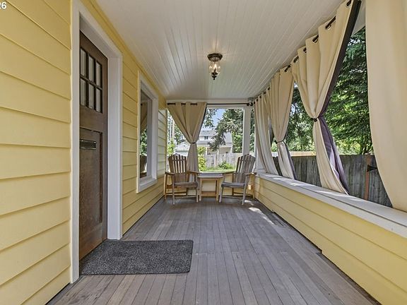 4th image of 2000 W Reserve St