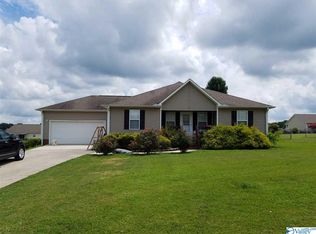 61 Walley Dr, Arab, AL 35016