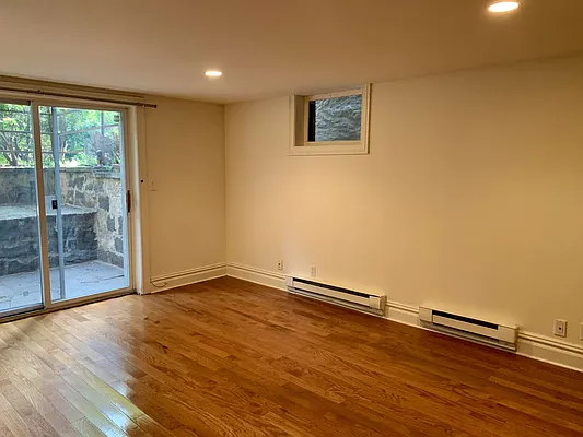 Rented by Besen Partners, LLC | media 30