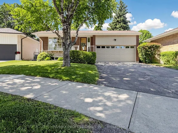 49 Laurelwood Cres, Toronto, ON M9P 1L6
