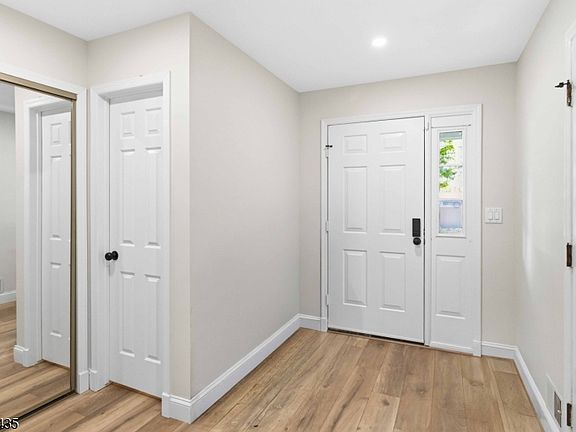 3rd image of 47 Constitution Way