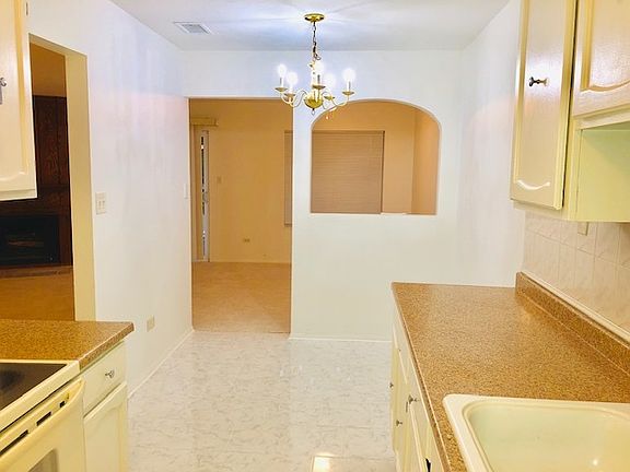3rd image of 1194 E Nichols Rd Unit 8B