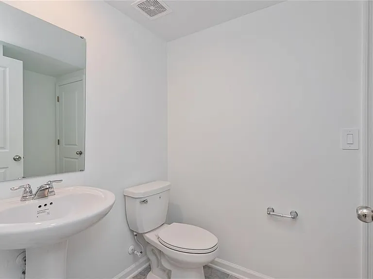 3227 Laurent Loop — Photo 7