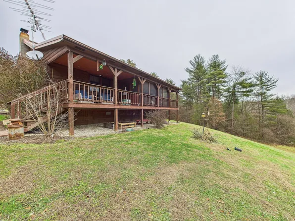 990 Royma Rd NE, Corning, OH 43730