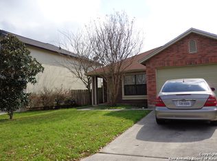 6730 Honeyridge Ln, San Antonio, TX 78239
