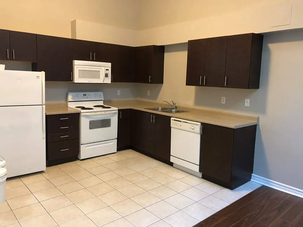 2 bed, $1,495 — Photo 3