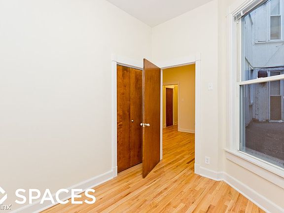 5th image of 3247 N Broadway St APT 1B