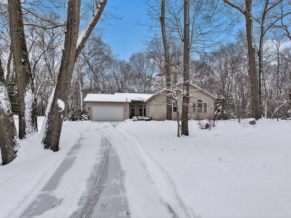 7557 Stoney Creek Dr, Augusta, MI 49012