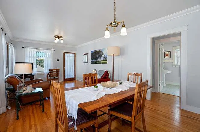 2 bed, 912 sqft, $2,000 — Photo 2