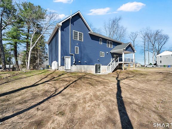 4th image of 39 lafayette Road