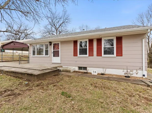 54 Terry Dr, Saint Charles, MO 63303