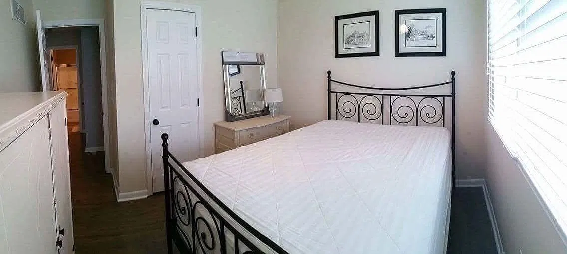 3 bed, 1176 sqft, $2,500 — Photo 2