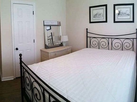 2nd image of 5 W Bradys Ln