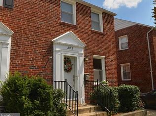 303 S Courthouse Rd, Arlington, VA 22204