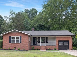 605 S Magnolia St, Mooresville, NC 28115