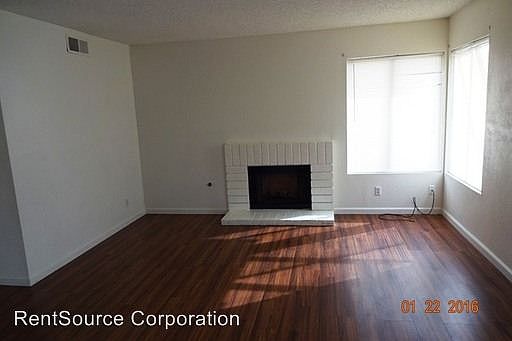 3rd image of 2806 Nandina Dr