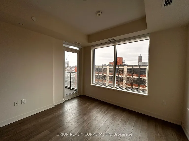 212 King William St #620 — Photo 6