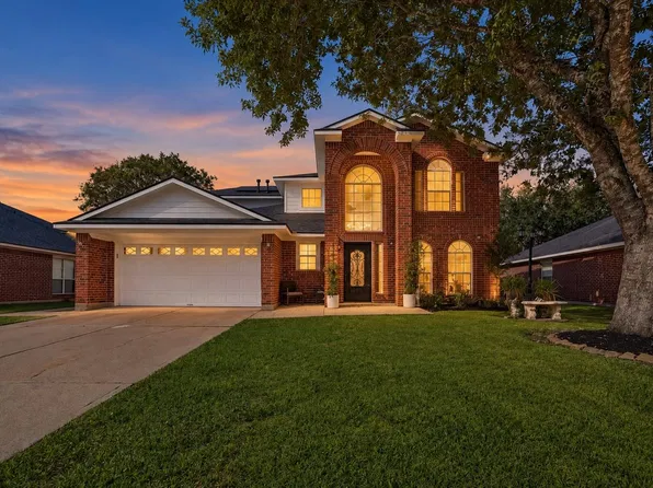 8019 Blue Jay St, Baytown, TX 77523