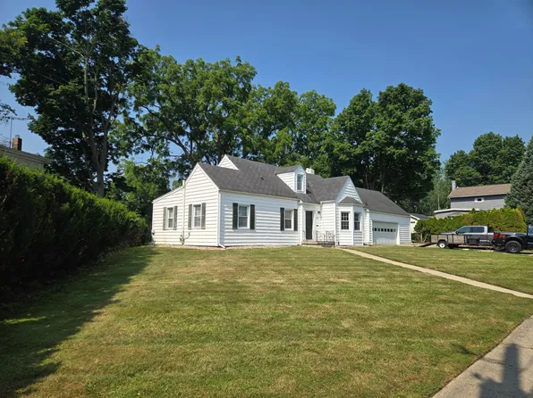 1115 W Maumee St, Adrian, MI 49221