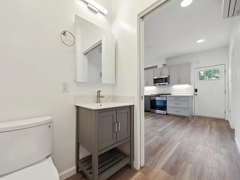 1012 Chester St #4 — Photo 13