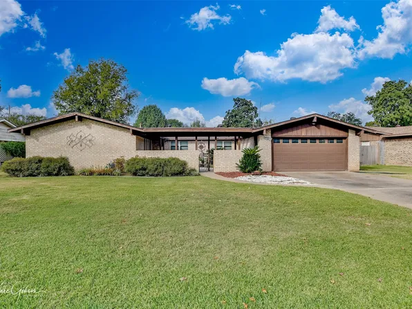 219 Walnut Ln, Bossier City, LA 71111