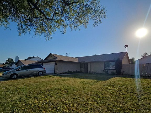 3rd image of 9950 Celeste Ct