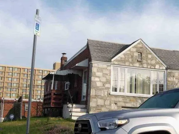 8908 Fairfield St, Philadelphia, PA 19152